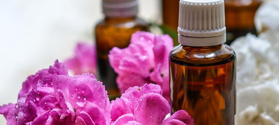 Manufacturers, Supplier, Trader, Exporters and Wholesaler of Floral Absolutes Oils